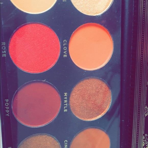 Makeup - Picture 7 of 8